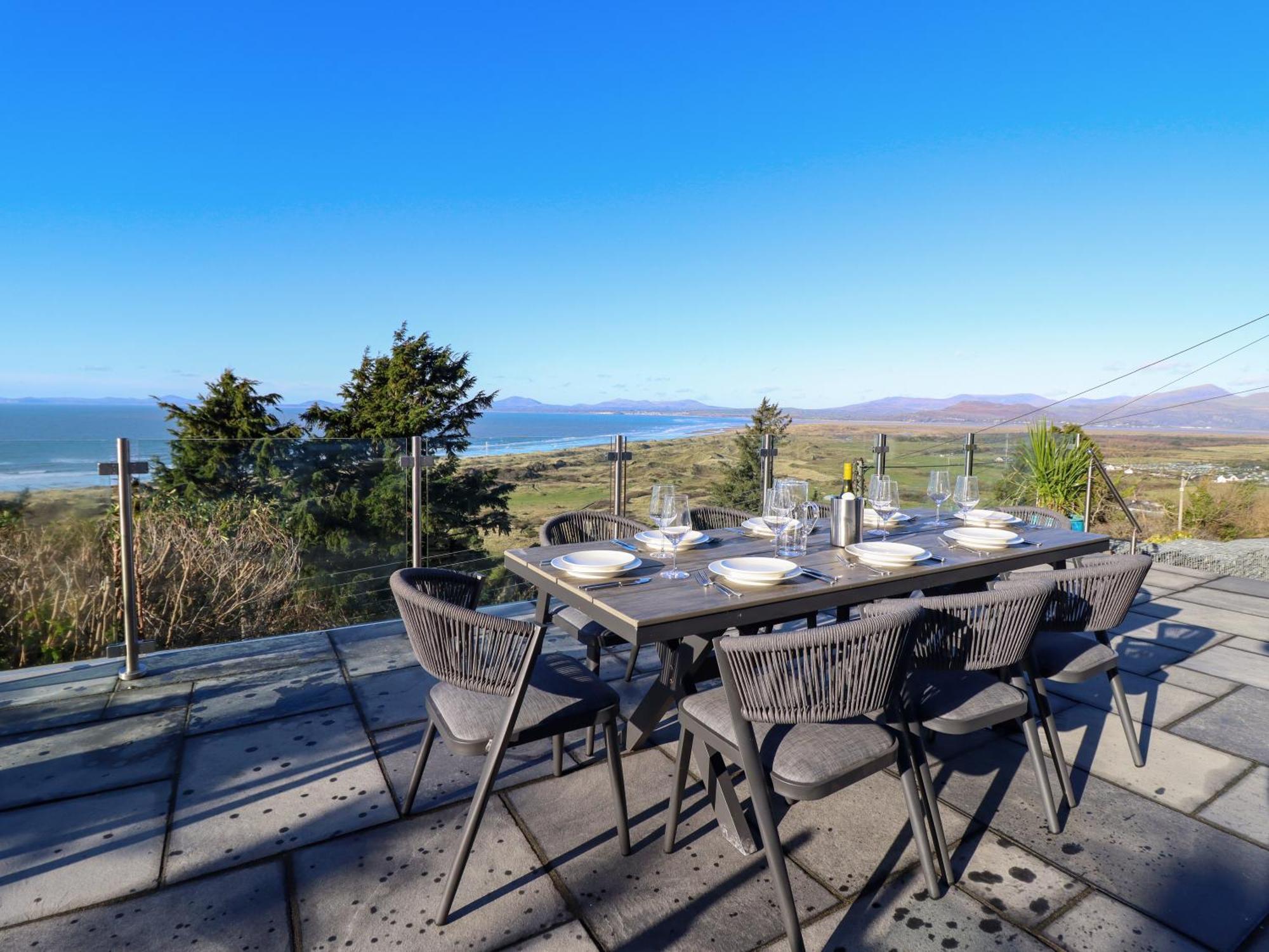 Aelfor Villa Harlech Exterior photo